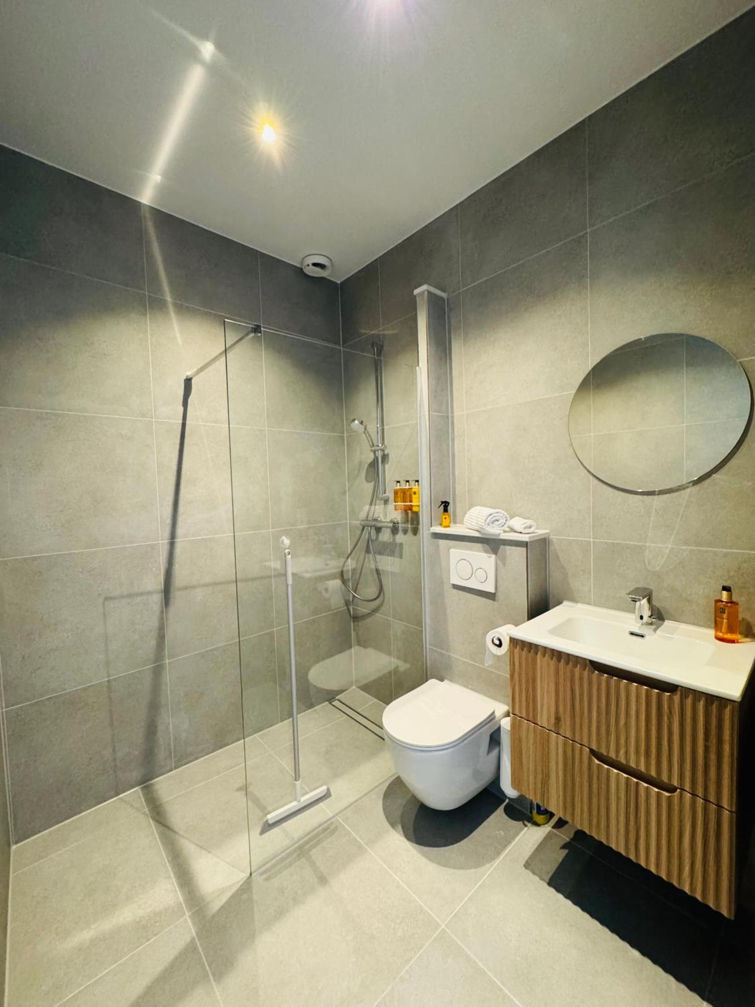 Sunshine Suites Utrecht Eksteriør billede